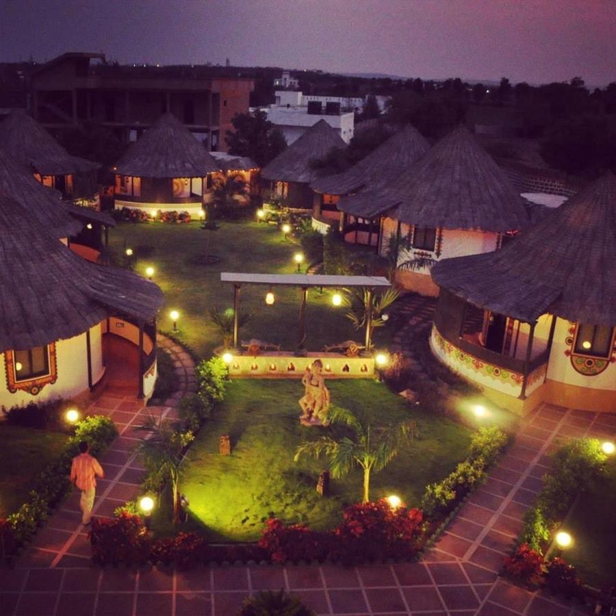 Ryan Resort Bhuj Εξωτερικό φωτογραφία